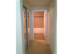 10 Master Bedroom Hallway